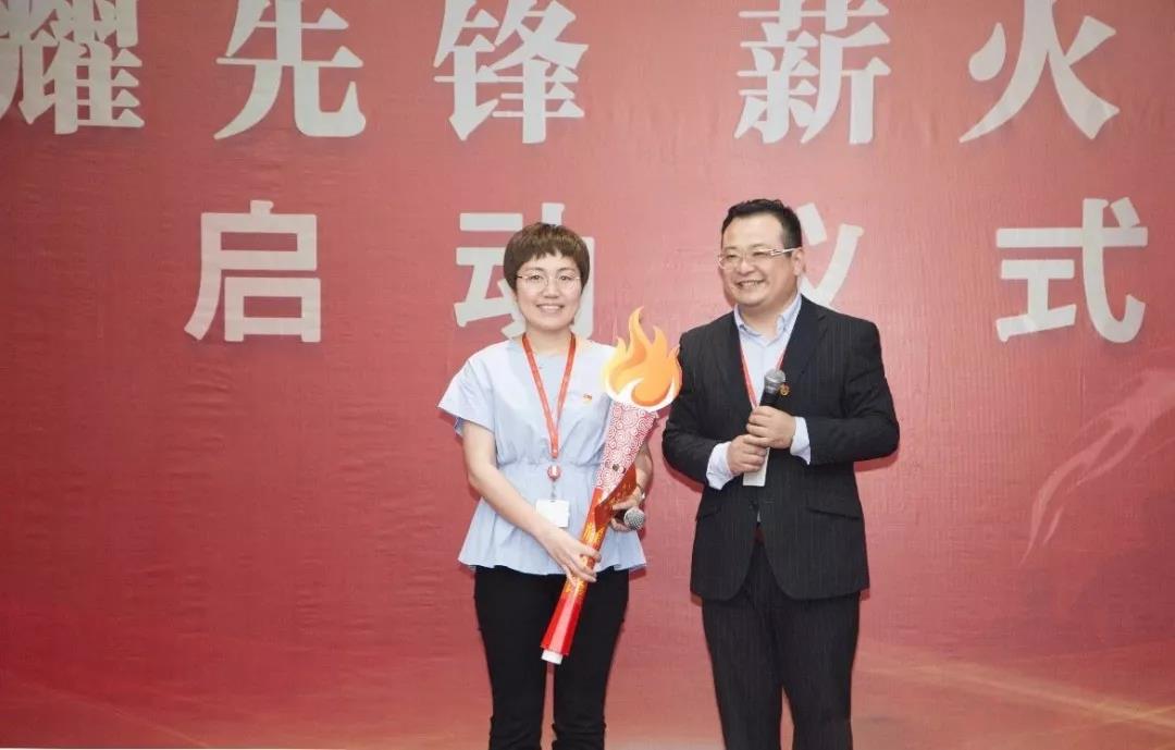 光耀先鋒  薪火接力 傳遞先鋒精神，踐行黨員使命，開拓全新事業(yè)   張建軍—葉根源